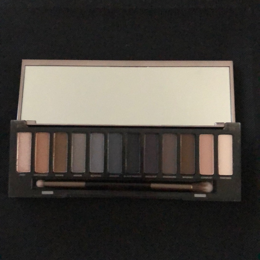 Naked Smoky BRAND NEW